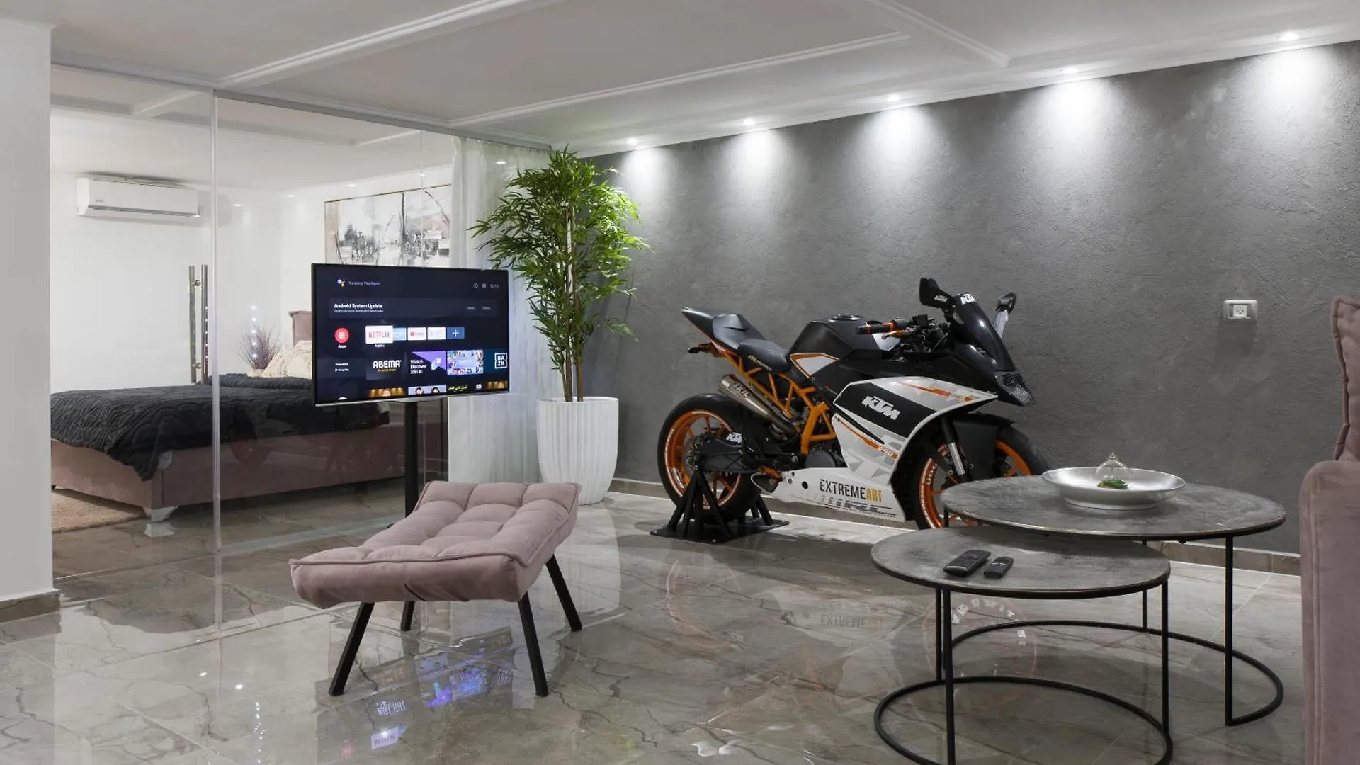 Romsuites - Superbike And Jacuzzi Center Of City, Bahai Gardens Haifa