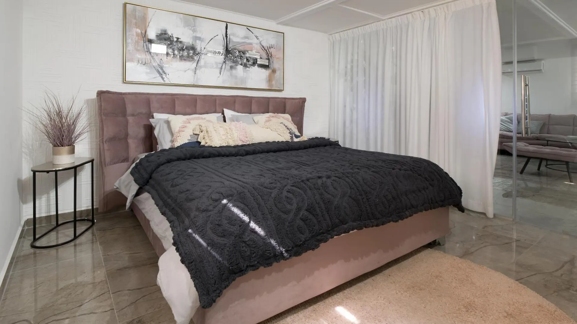 Apartment Romsuites - Superbike And Jacuzzi Center Of City, Bahai Gardens Haifa